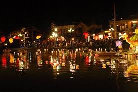 Romantic Hoi An on full moon night - ảnh 2